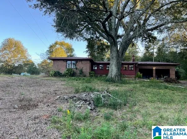 201 Cove Access Rd, Talladega, AL 35160