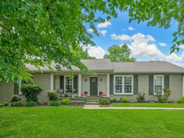 4884 Matterhorn Dr, Old Hickory, TN 37138