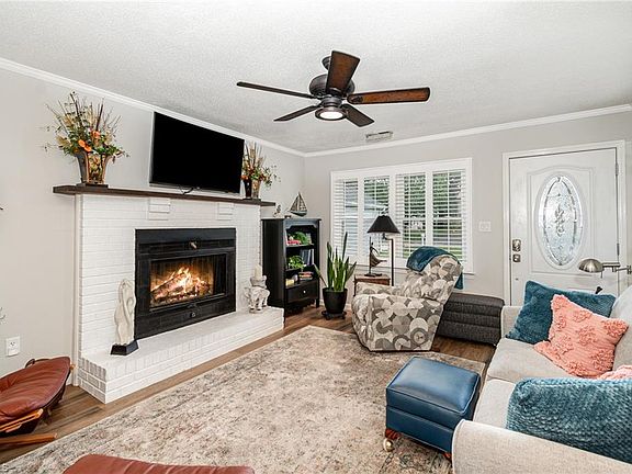 3rd image of 705 Meadowgreen Village Dr #D