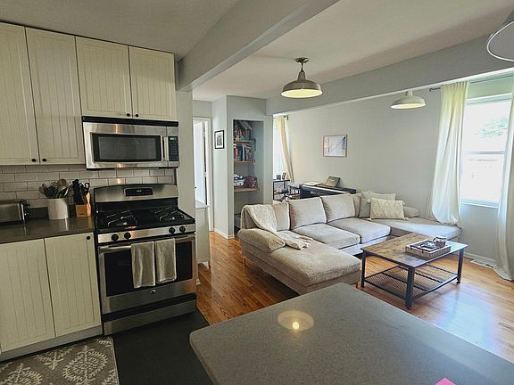 2nd image of 1246 N Bosworth Ave #1R