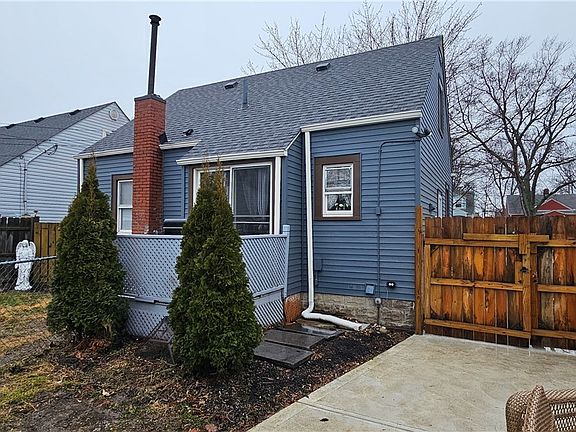 2nd image of 3202 Lincoln St
