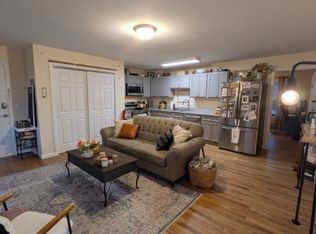 55 Gingerbread Castle Rd, Hamburg, NJ 07419