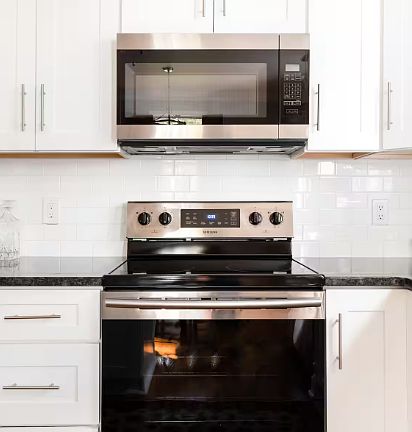 5th image of 615 S 12th St