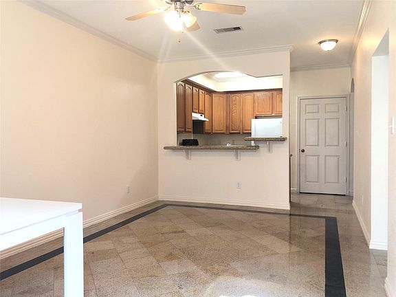 5th image of 9400 Bellaire Blvd Unit 606