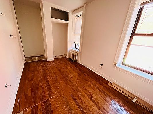 5th image of 315 E 104th St #2B