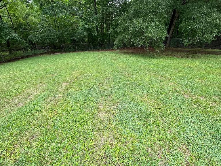 408 Sunset Dr — Photo 17