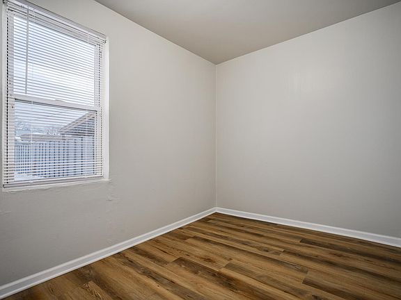 5th image of 1720 N Saint Louis Ave #1