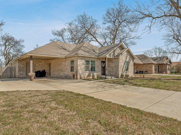 204 Hogan Ave, Monette, AR 72447