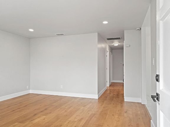 5th image of 7744 Rudyard Cir