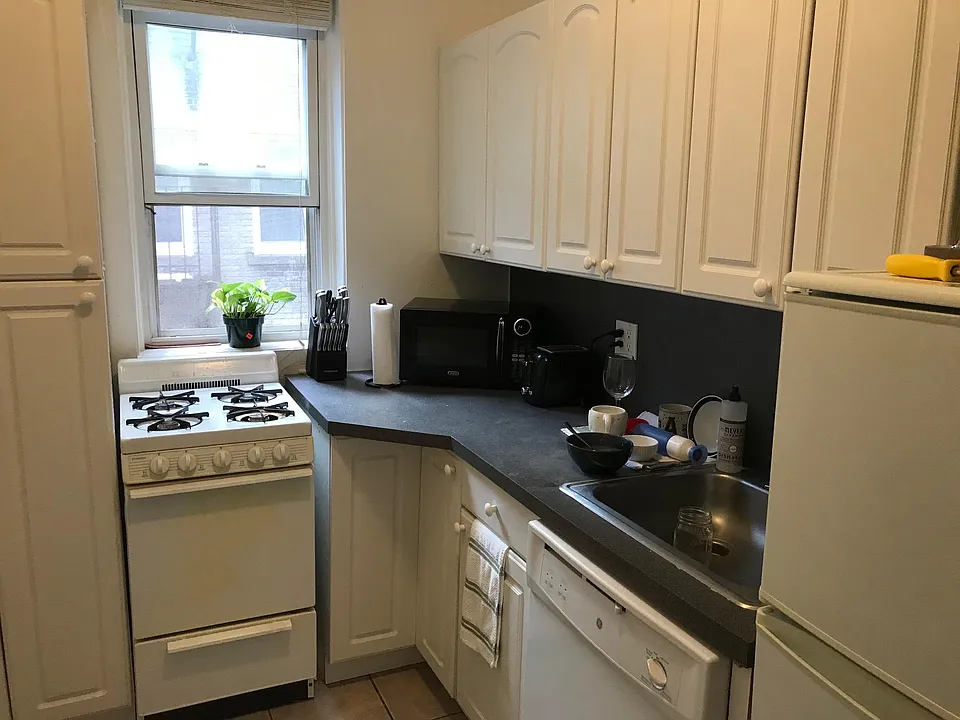 89 Park Dr #16