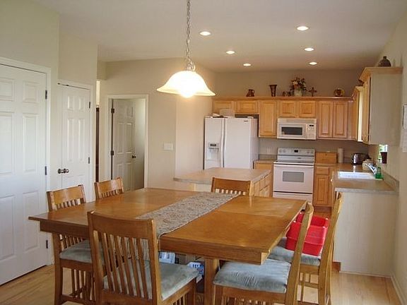 2nd image of 3912 Brickman Ave