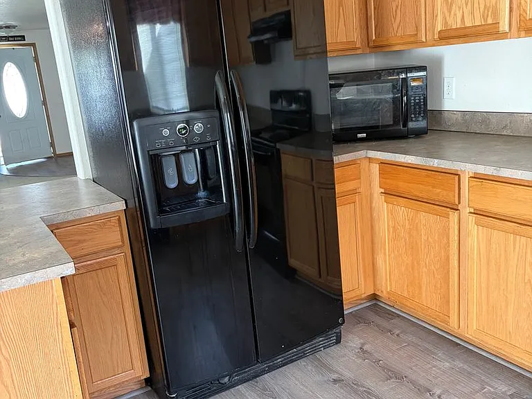 183 E Roosevelt St — Photo 15