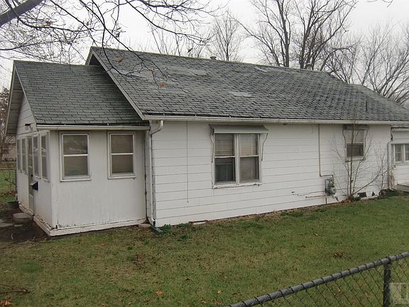 2nd image of 1064 S Hancock St