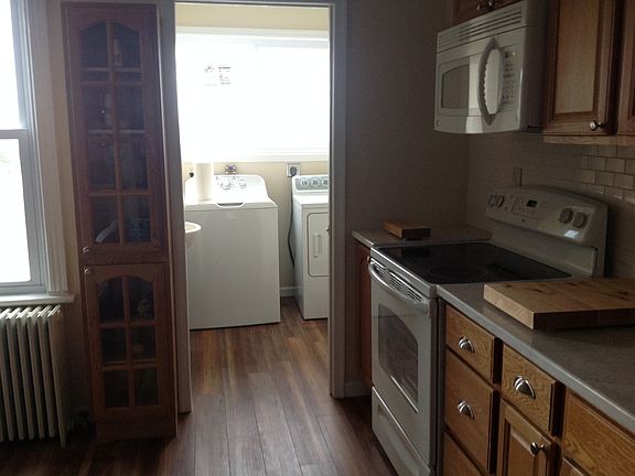 3rd image of 838 Lincoln Ave