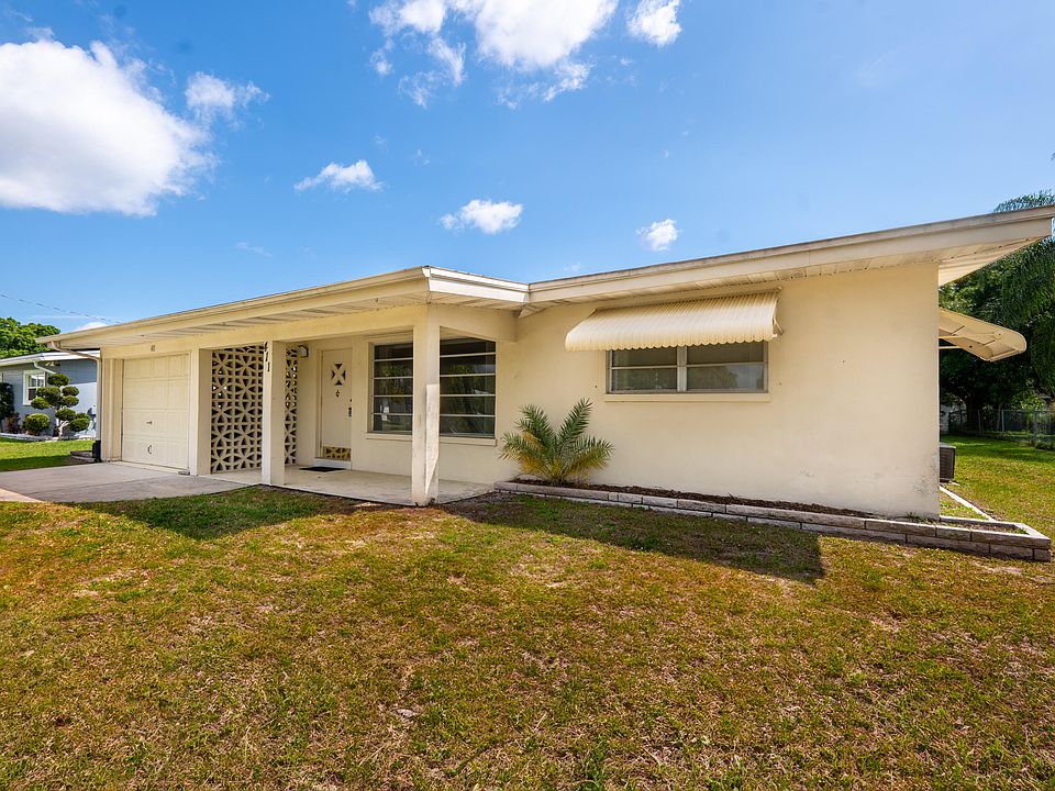 1st image of 411 Coconut Avenue E