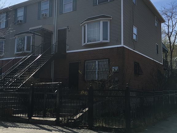 2nd image of 590 Saint Marys St