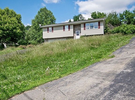 2nd image of 626 Sitze Dr