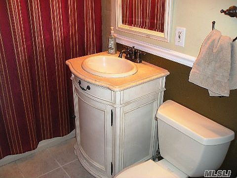 3rd image of 161 Haven Ln