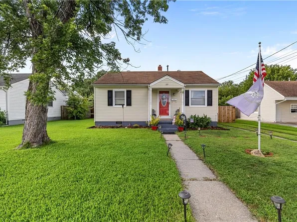 215 Castlewood Rd, Portsmouth, VA 23702
