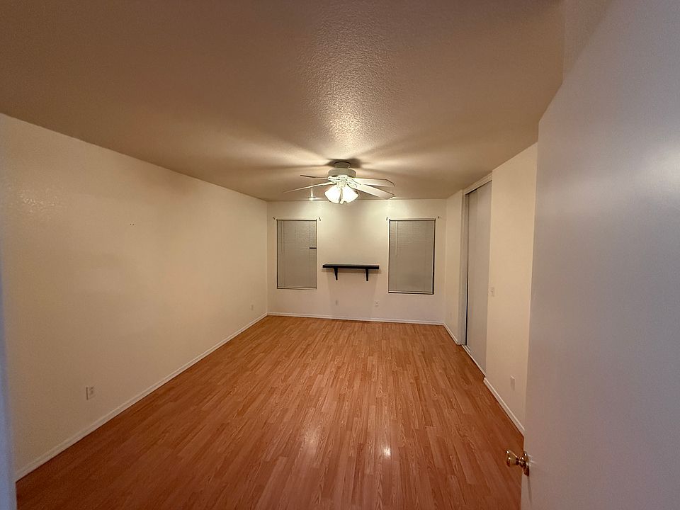 1st image of 8551 E Lakeview Ave