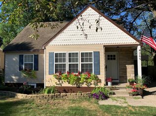 4269 Orchard Rd, Norton Shores, MI 49444