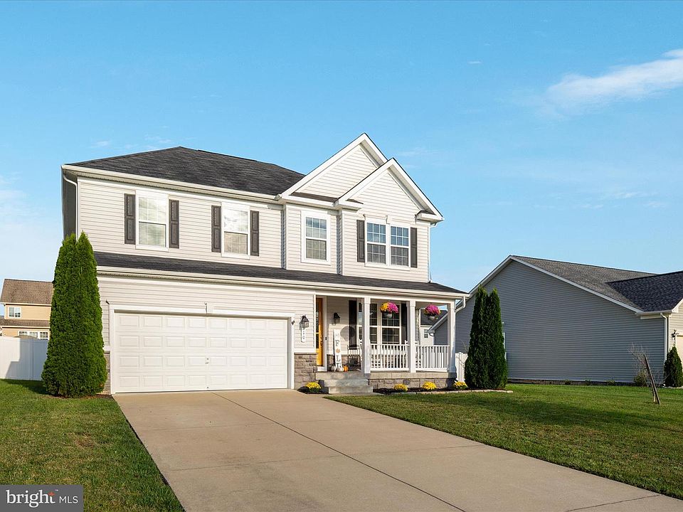 1st image of 110 Radford Ct