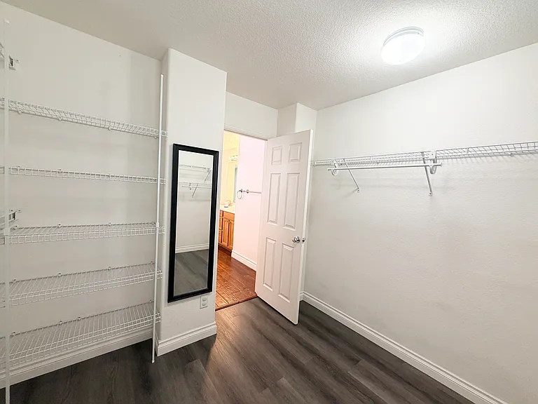 1884 Pinnacle Way — Photo 30