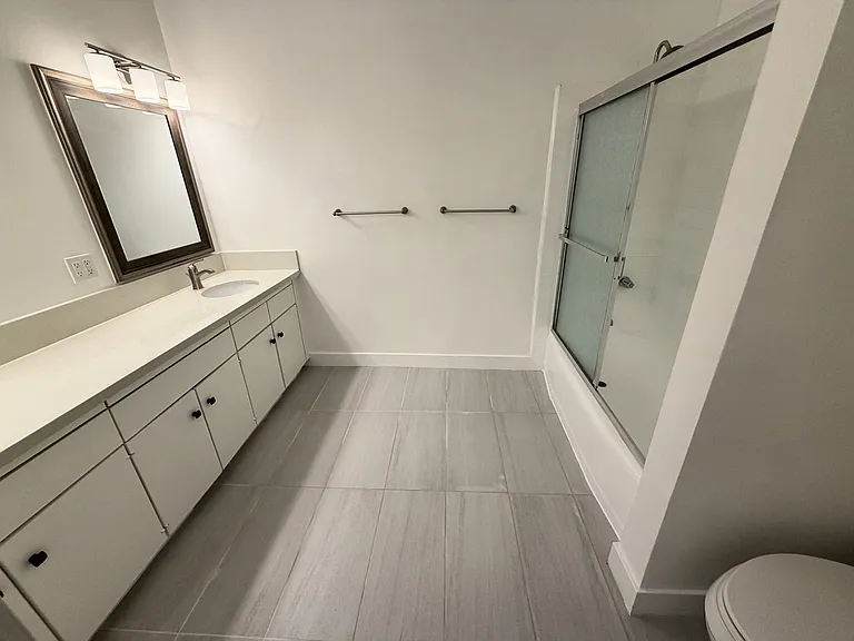 1452 Berkeley St #1 — Photo 19