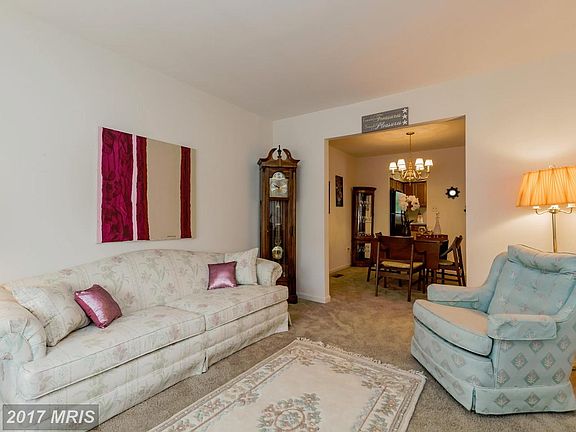 3rd image of 7179 Lake Cove Dr