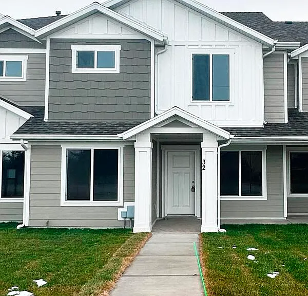 32 E 1225 S — Photo 1