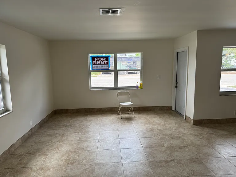 7610 SW 10th Ct #B — Photo 3