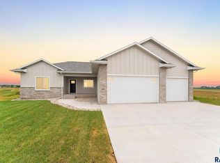 300 Willow Trl, Crooks, SD 57020