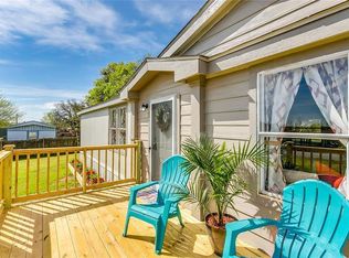 904 Shaded Ln, Burleson, TX 76028