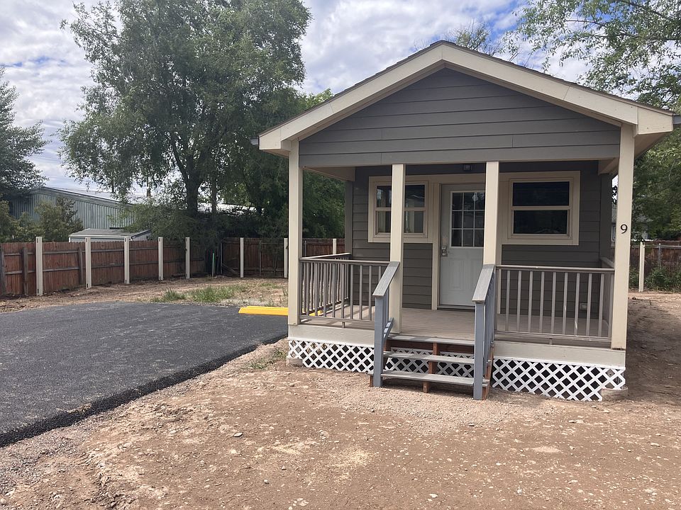 1st image of 111 E Cottonwood Dr #9