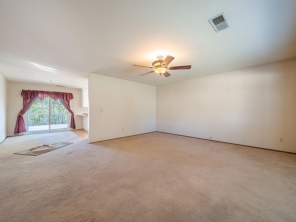 4th image of 3697 Wolverine Dr
