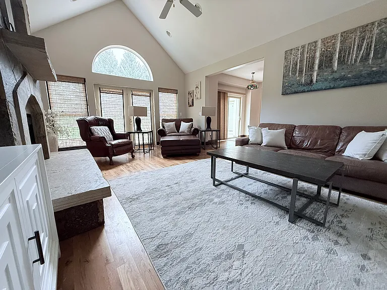 271 Black Bear Dr — Photo 4