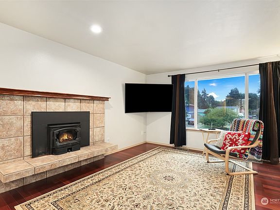 5th image of 22214 48th Avenue E