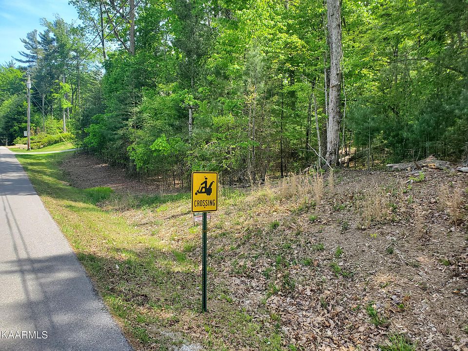 2nd image of Wexford Ln