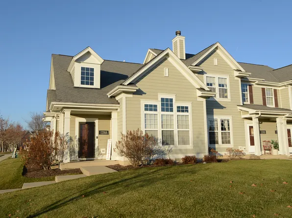 1218 Mariemont Rd Unit A, Sugar Grove, IL 60554