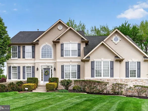 10 Laurel Wood Ct, Laurel Springs, NJ 08021