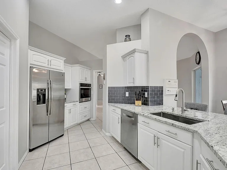 11723 Waterbend Ct — Photo 3
