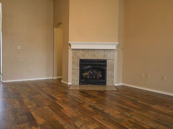 3rd image of 5112 N 34th St