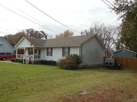 2nd image of 363 Walnut Dr