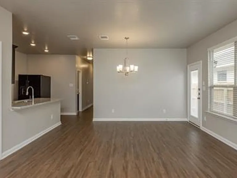 1551 Case Rd — Photo 3