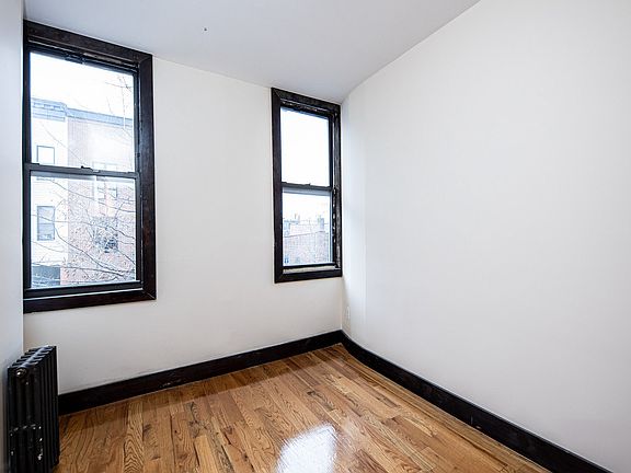 4th image of 88 Starr St APT 2R