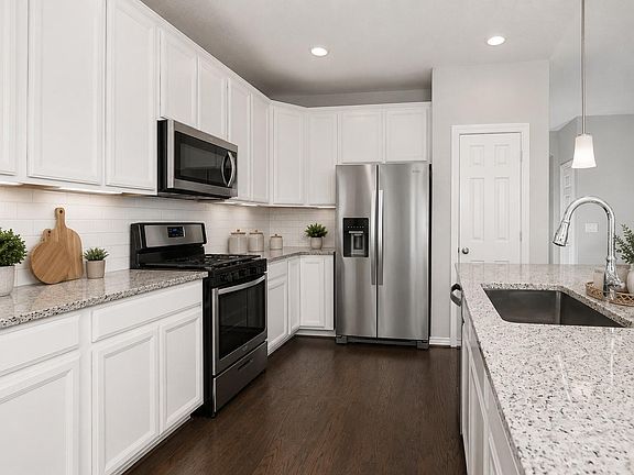 5th image of 23847 Northwood Terrace Ln