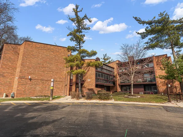 14501 Central Ct #Penthouse 3, Oak Forest, IL 60452