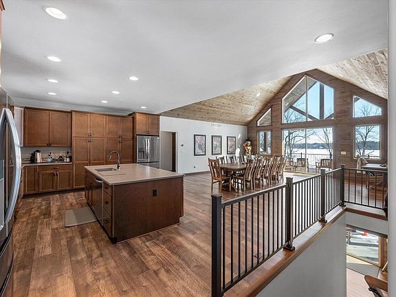 2nd image of W5053 Wilson ROAD