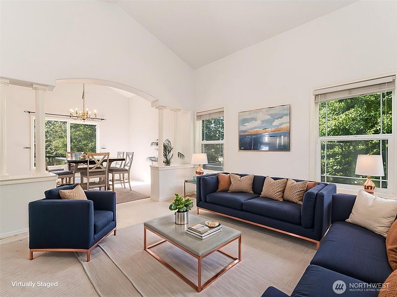 4th image of 304 NE 14th Avenue