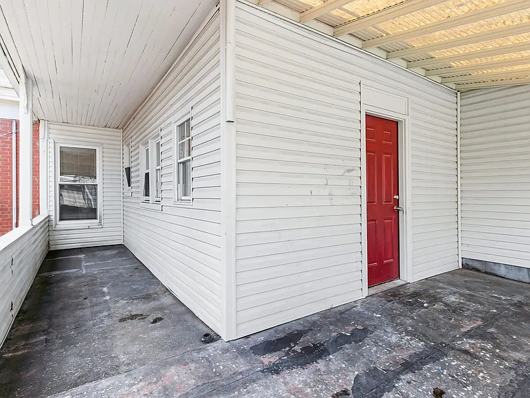1021 Lehman St — Photo 16